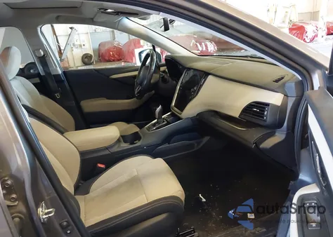 2021 Subaru Outback Premium z USA, uszkodzony, nr VIN 4S4BTAFCXM3126163